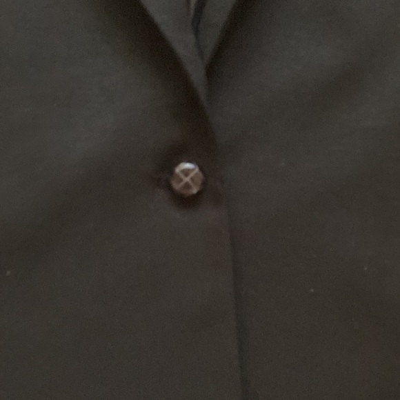 Pretty Little Thing Long Single Button Blazer - Picture 6 of 7